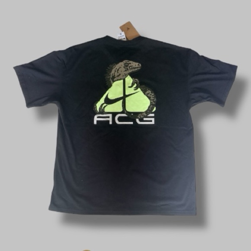 New! Nike ACG Lizard Tee (Large)